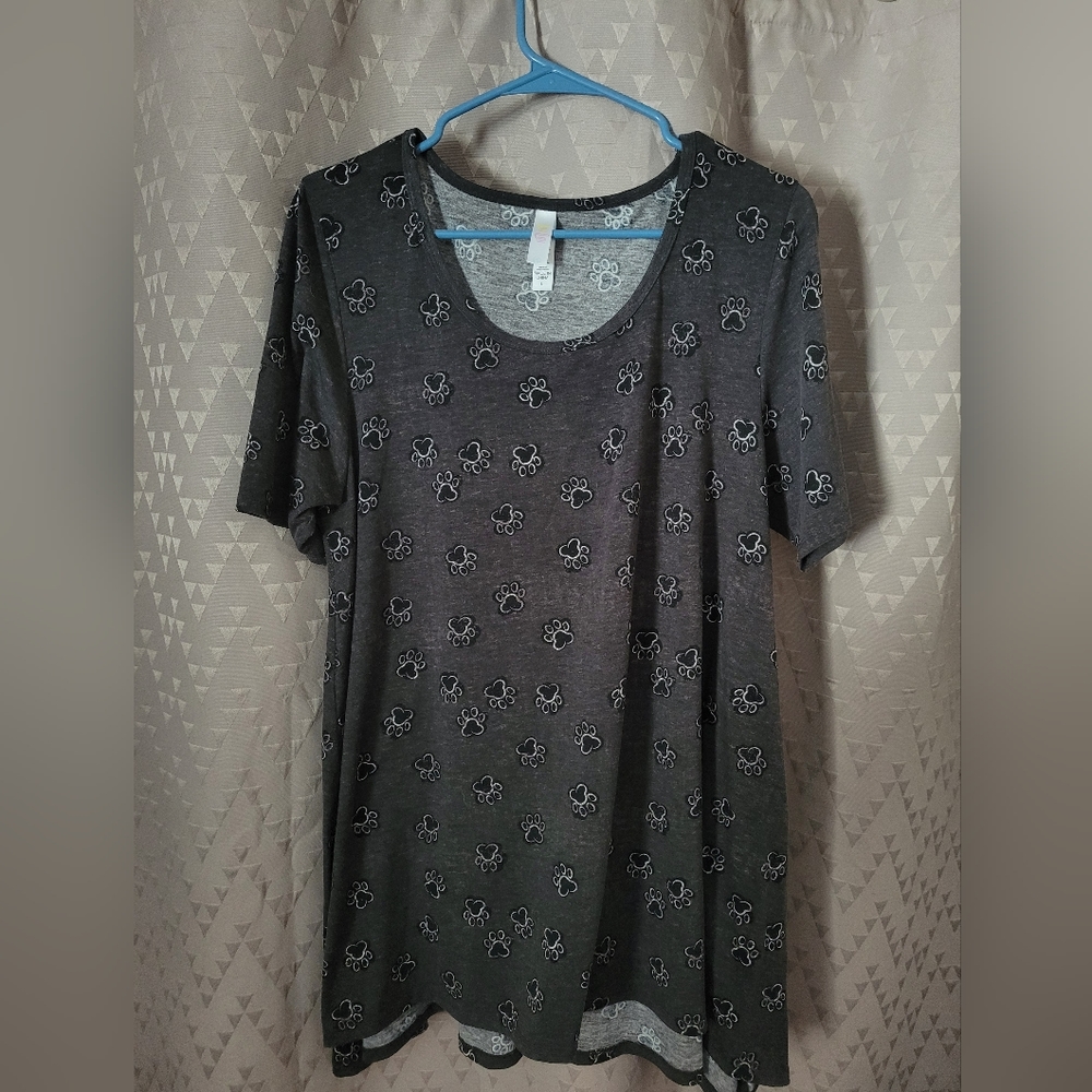 Lularoe Perfect T Paw Print Large